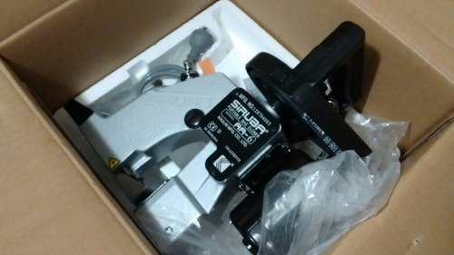 Imagen 10 de 10 de Maquina De Coser Cerrar Bolsa Bolsera Siruba 12v