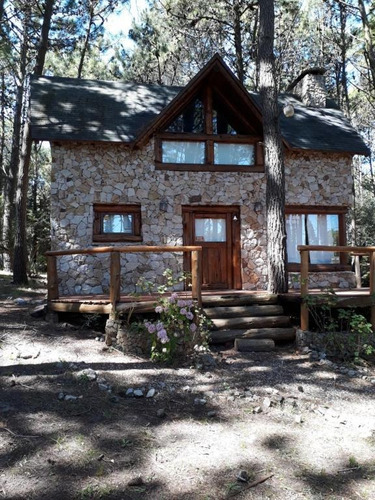 Imagen 2 de 14 de Cabañas Patagónicas