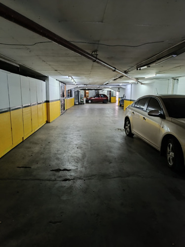 Edificio En Venta Ubicado En Petare - Rojas