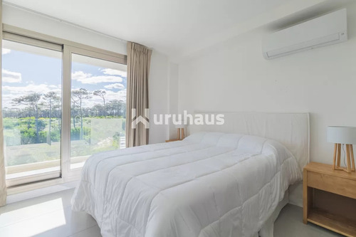 Alquiler Apartamento Tres Dormitorios Manantiales Edificio Moorea Bay
