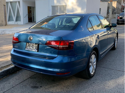 Volkswagen Jetta 2.0 Tiptronic At
