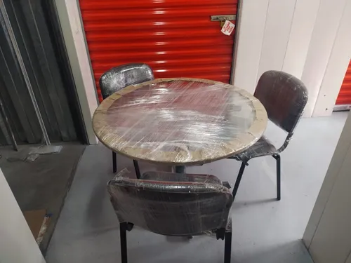 Mesa Para Juntas Y Mesa Escritorio En Vidrio