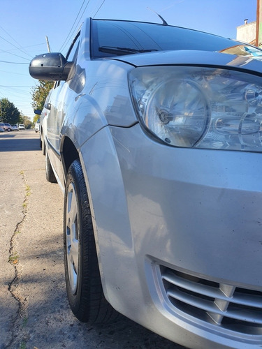 Ford Fiesta 1.6 Ambiente 2004