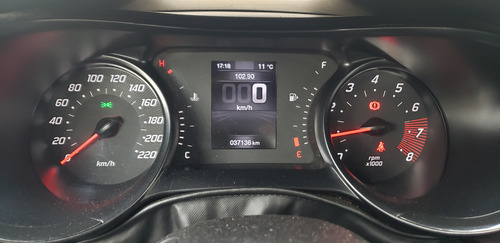 Fiat Cronos 1.8 16v Precision