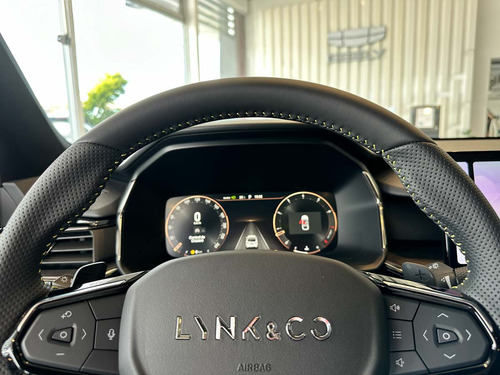 lynk & co 06 CORE PLUS 1.5