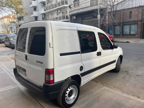 Imagen 11 de 24 de Citroën Berlingo 2016 1.6 Hdi 92 Bussines