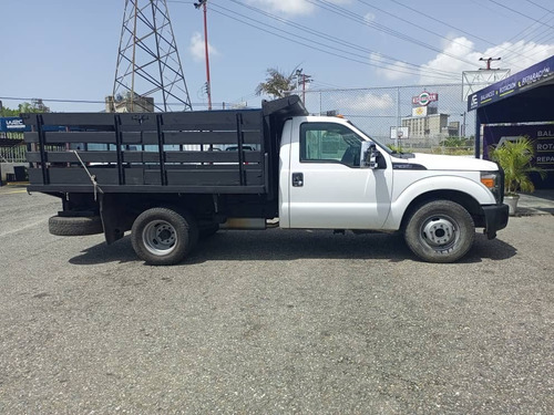 Imagen 8 de 16 de Ford F-350 Plataforma