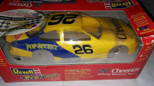 Revell Monogram Coche Nascar De Juguete Para Armar. (Usado)