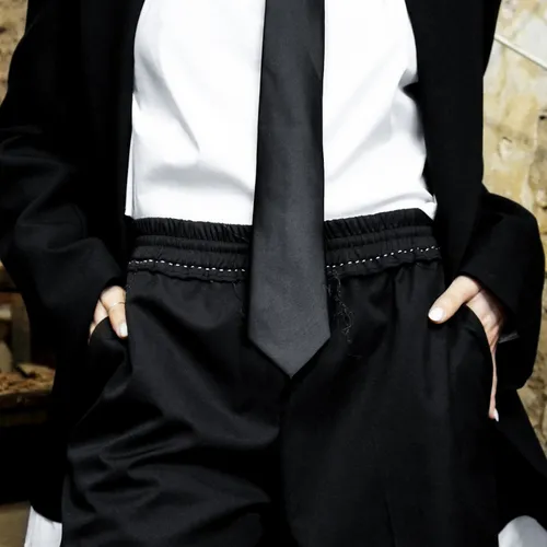 Bermuda Sastre Oversize Con Detalles Camiseros Color Negro