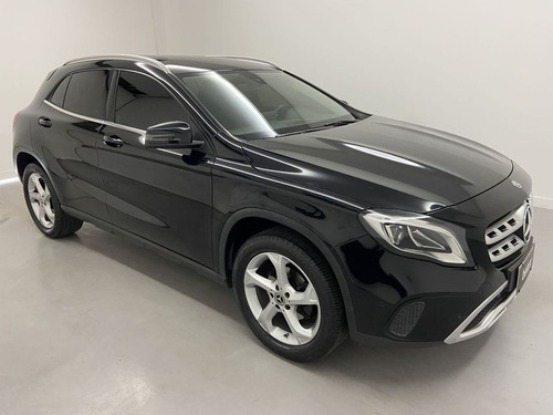 Mercedes-Benz GLA 200 MERCEDES-BENZ