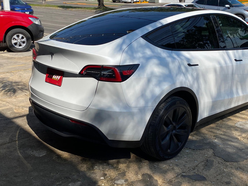 Tesla MODEL Y 0.0 Rwd
