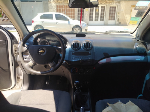 Chevrolet Aveo Lt 2011
