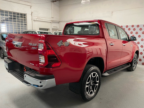Imagen 4 de 15 de Toyota Hilux 2.8 Dc 4x4 Tdi Srx At6 2021