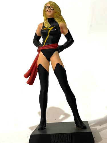 Eaglemoss Marvel Ms. Marvel #76 Plomo Importado + Revista