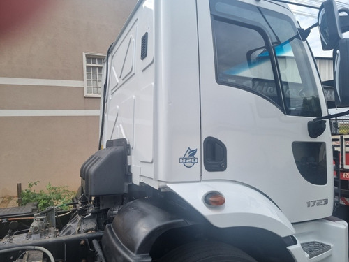 Imagem 3 de 16 de Ford Cargo 1723 Toco Avenida Caminhoes