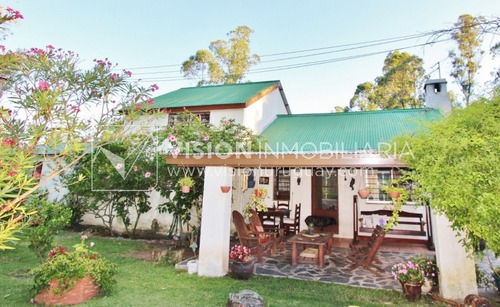 Imagen 25 de 30 de Chacra De 15 Hás Con El Confort De Hermosa Casa Reciclada, Barbacoa Y Piscina Climatizada.