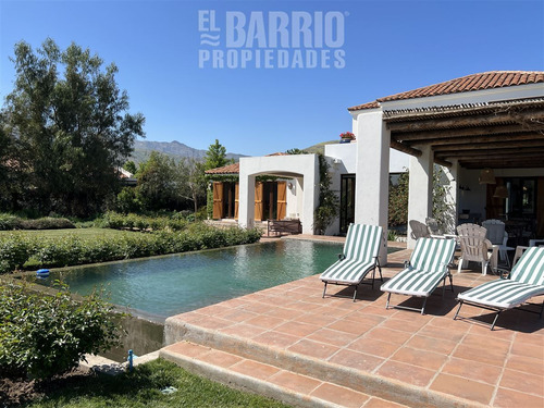 Casa En Venta De 3 Dorm. En Colina