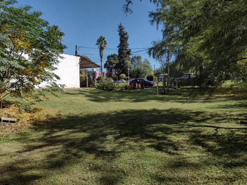 Local - Villa Parque Siquiman