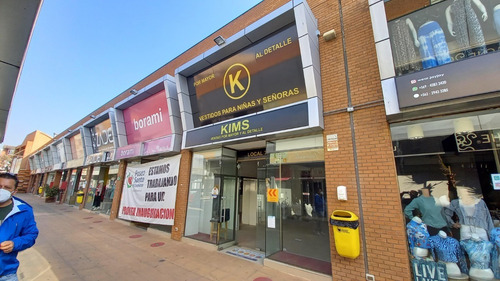 Amplio Local Comercial De Dos Pisos En Patronato
