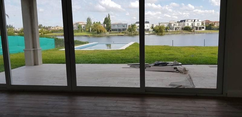 Imagen 14 de 30 de Exelente Casa Al Lago En San Francisco - Villa Nueva - Con Renta