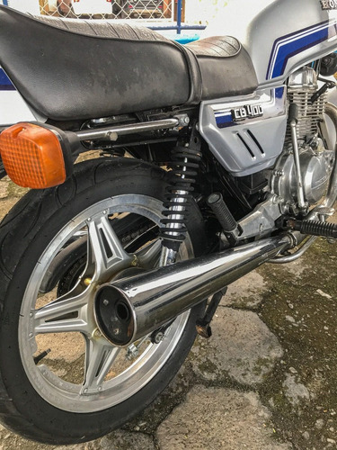 Imagem 6 de 8 de Honda Cb400