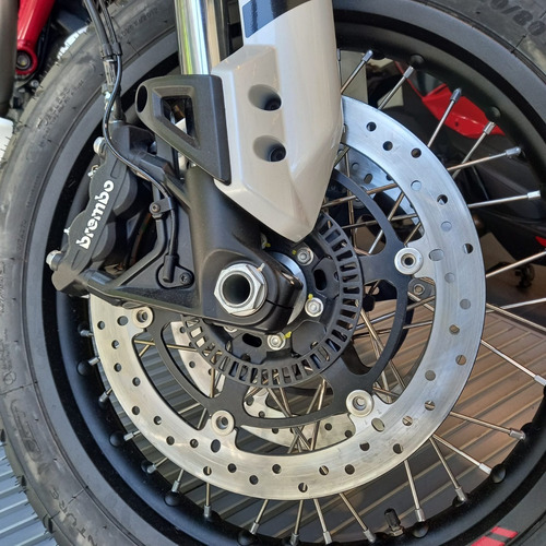 Imagen 9 de 19 de Moto Guzzi V85 Tt 2020 Gris 0km Concesionario Oficial