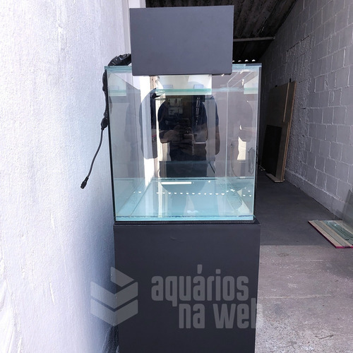 Imagem 6 de 10 de Aquário Com Móvel 128 Litros 80x40x40 Vidro 6mm Retangular