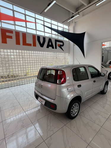 Fiat Uno 1.0 4P FLEX EVO VIVACE CELEBRATION