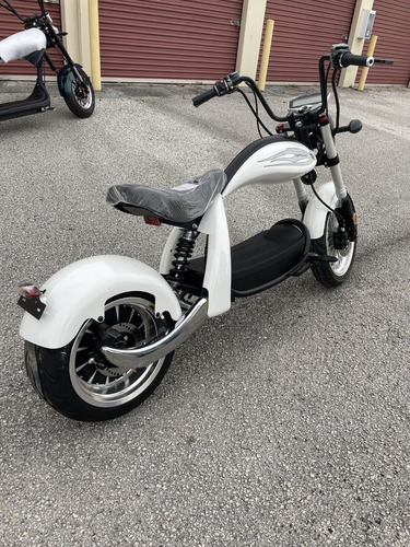 Imagen 3 de 3 de 2000 Watts Adult Electric Motorcycle Scooter