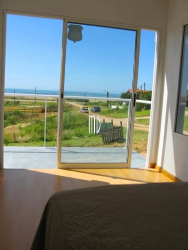 Espectacular Casa En Punta Piedra.ref : 5281