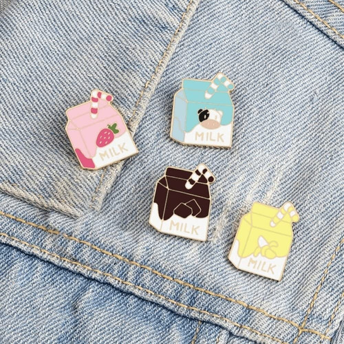 Paquete De 4 Lindos Broches Y Accesorios De Dibujos Animados