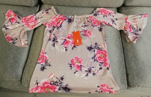 4 Blusas A 210 Soles. Talla S
