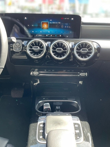 Imagen 3 de 15 de Mercedes-benz Clase A 2020 1.6 200 Progressive Sedan