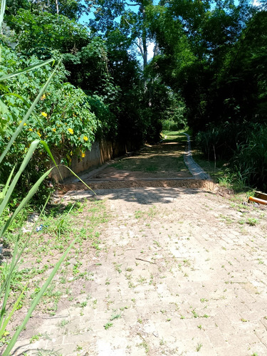 Se Vende Terreno En La Unión El Hatillo 725m2