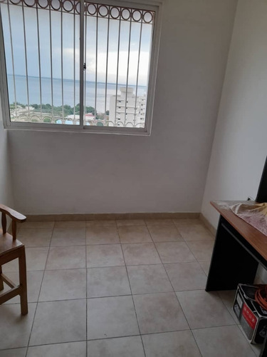 Imagen 6 de 11 de Apartamento Amoblado Con Piscina En Alquiler Maracaibo Cerca De Hospital Y Universidad Uru