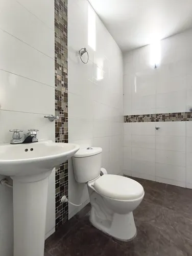 Casa En Venta En Ceiba Ii. Cod V30776