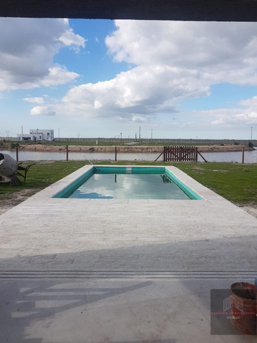 Imagen 6 de 9 de Oportunidad. Casa Santa Clara Al Sur Vista Al Lago