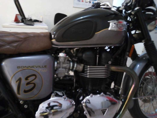 Triunph Boneville T100/2013 Customizada Nova