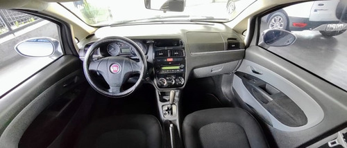 Imagem 7 de 7 de Fiat Linea 1.8 Lx 16v Flex 4p Automatizado