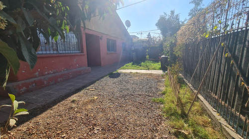 Venta Amplia Froilan Roa Macul 4d+2b, Patio Estacionamiento