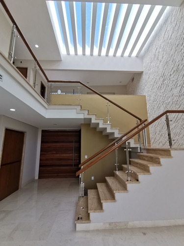 Casa Lujosa En Residencia En Las Palmas Green Con Alberca