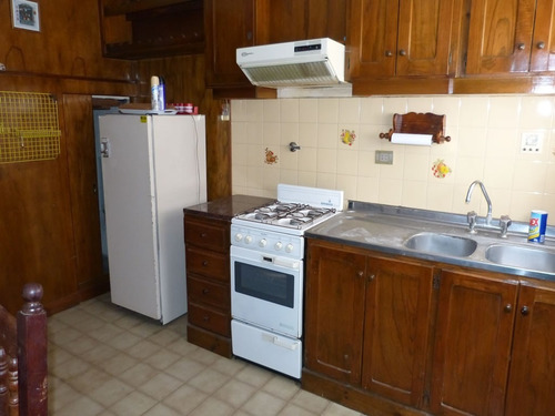 Imagen 7 de 13 de Venta Duplex 2 Dormitorios Villa Gesell Zona Centro