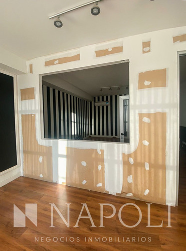 Venta De Luminosa Oficina En Las Toscas Office, Canning