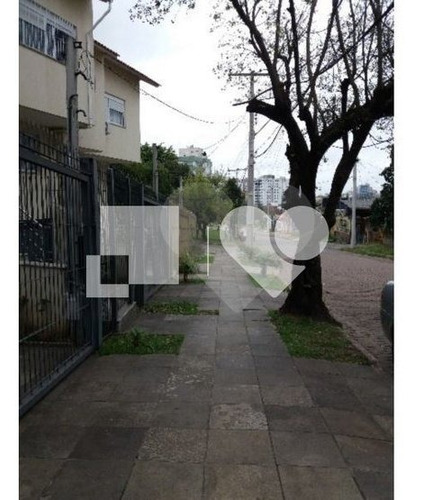 Excelente Sobrado 3 Dormitórios, Sendo Um Com Suít - 28-im442412