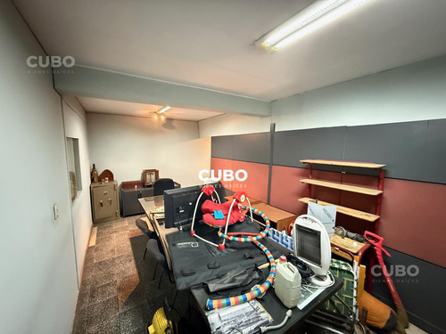 Local Comercial Amplio Bien Ubicado Cuarta Seccion Rotonda Del Avión