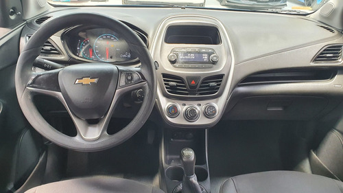Imagen 10 de 13 de Chevrolet Spark 2017 1.4 Lt Mt