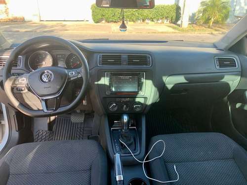 Volkswagen Jetta 2.0 Trendline