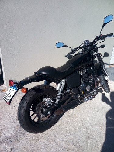 Jawa Cafe Racer 350 Inyec