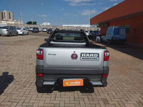 Imagem 2 de 9 de Fiat Strada 1.4 Mpi Hard Working Cs 8v Flex 2p Manual