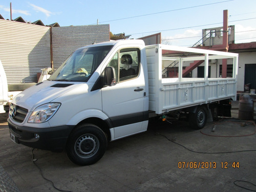 Imagen 10 de 12 de Carrocería Baranda Volcable - 6,50 Mts - 12 Pallets - 0 Km